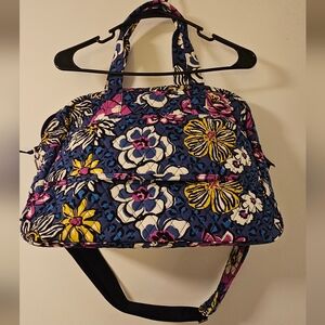 NWOT! Vera Bradley African Violet Medium Traveler Bag
